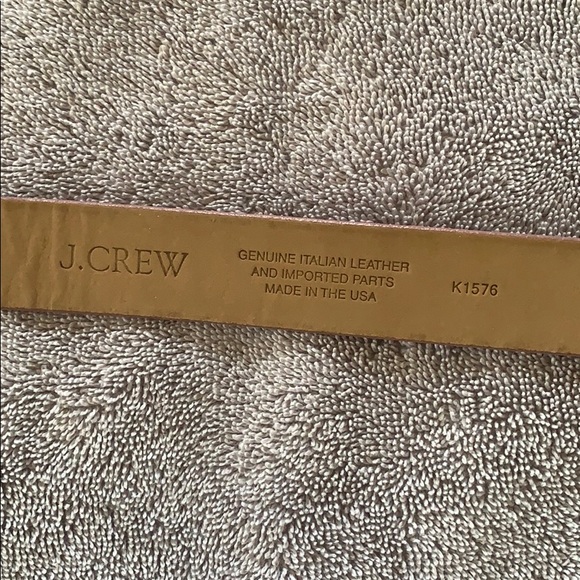 NWT J.Crew embossed leather belt size small - Picture 3 of 3